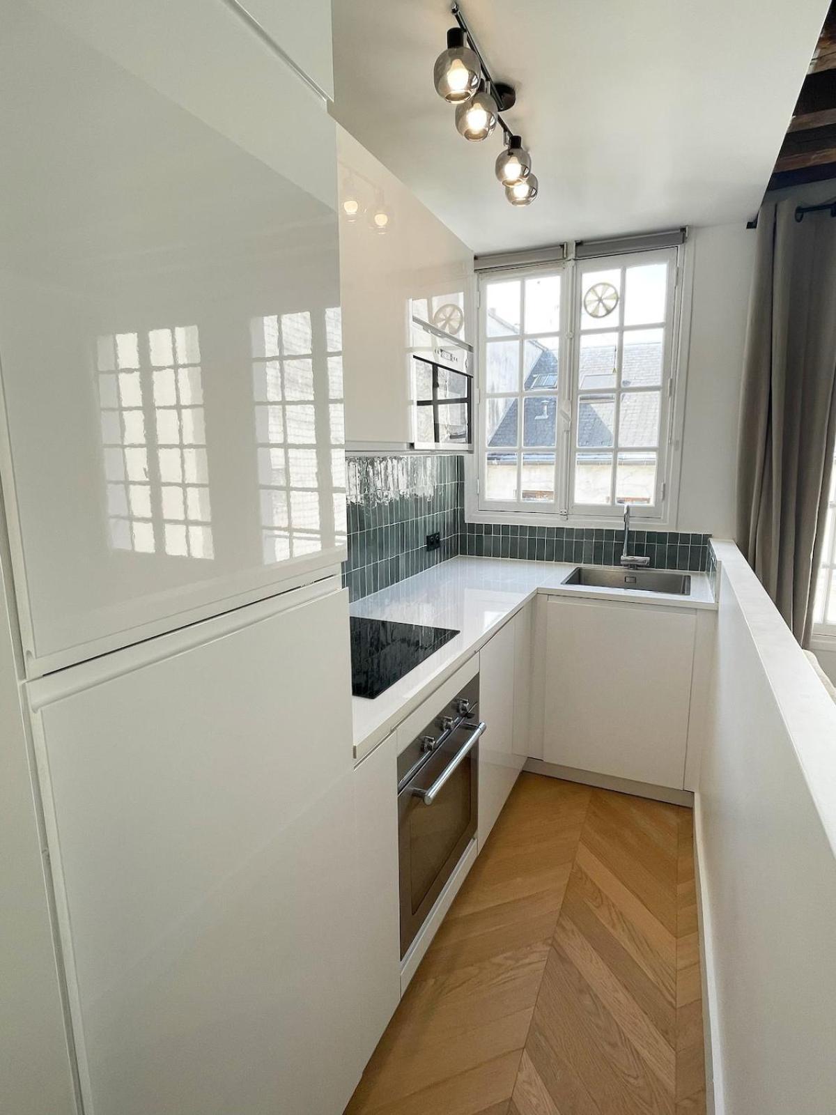 Apartment Renovated Centre Paris-24m Paris